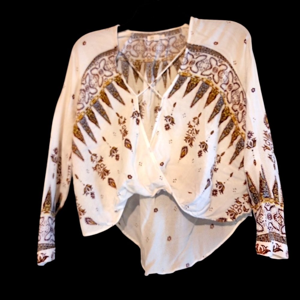 SILENCE + NOISE Criss-Cross Front Urban Outfitters Boho Top